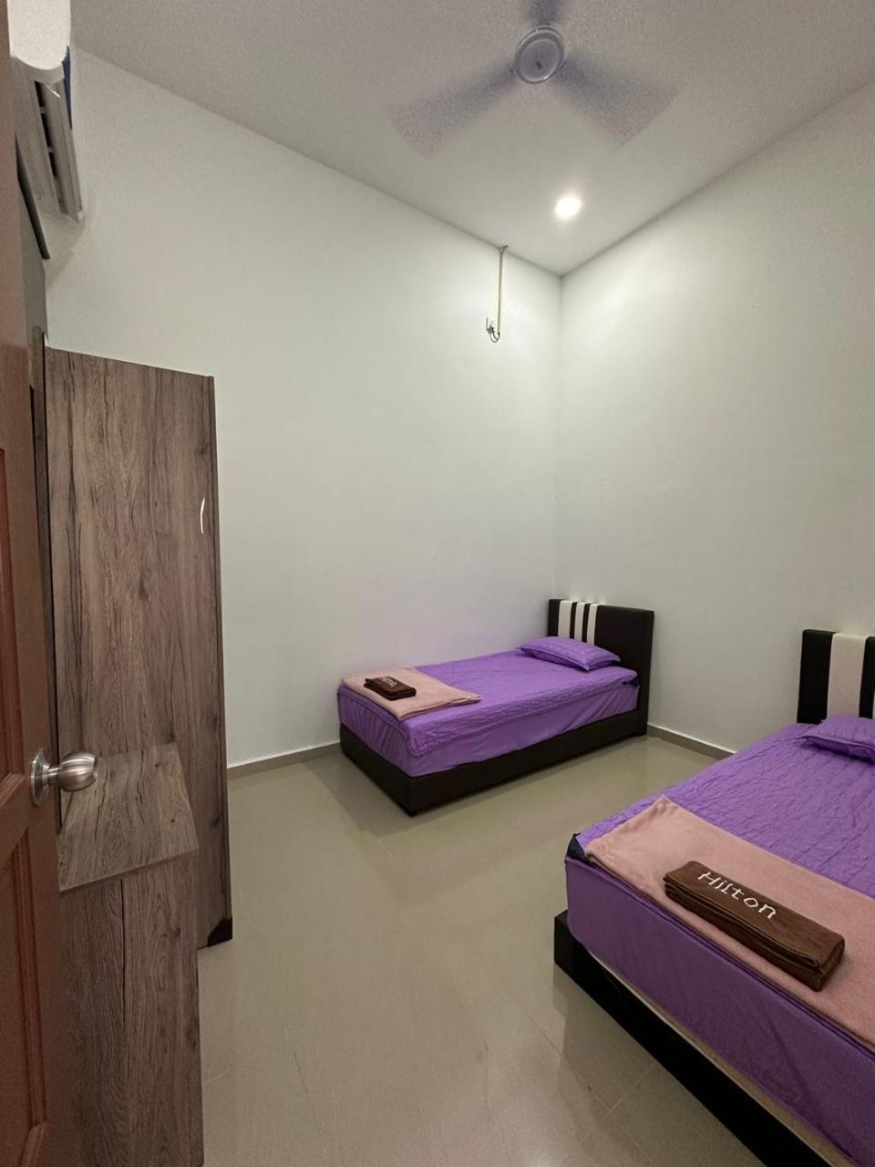 Homestay Kemaman Fyna08 Semi-D, 4 Bedrooms Dekat Pantai Kijal Eksteriør billede